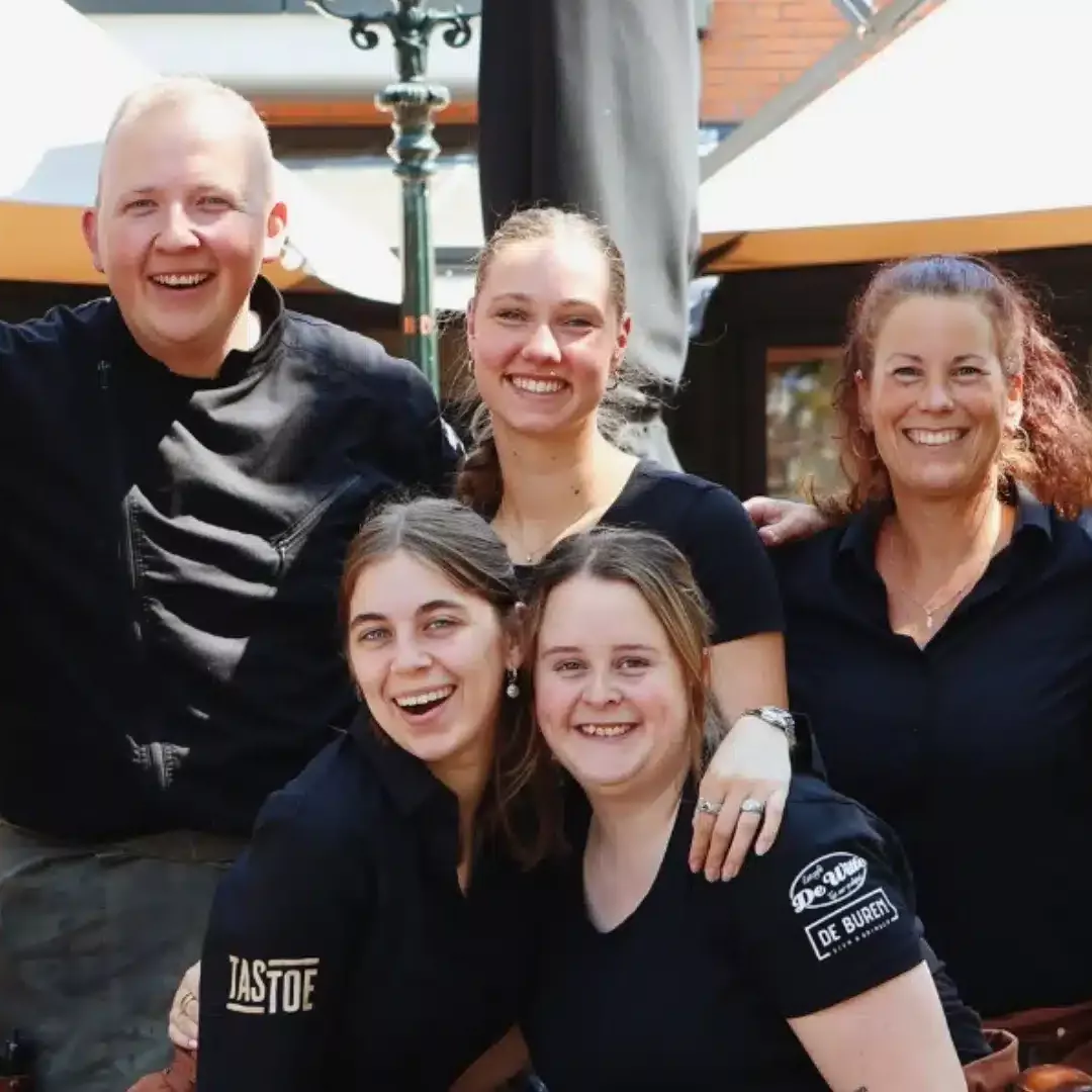 team van restaurant de buren in 's-gravenzande westland