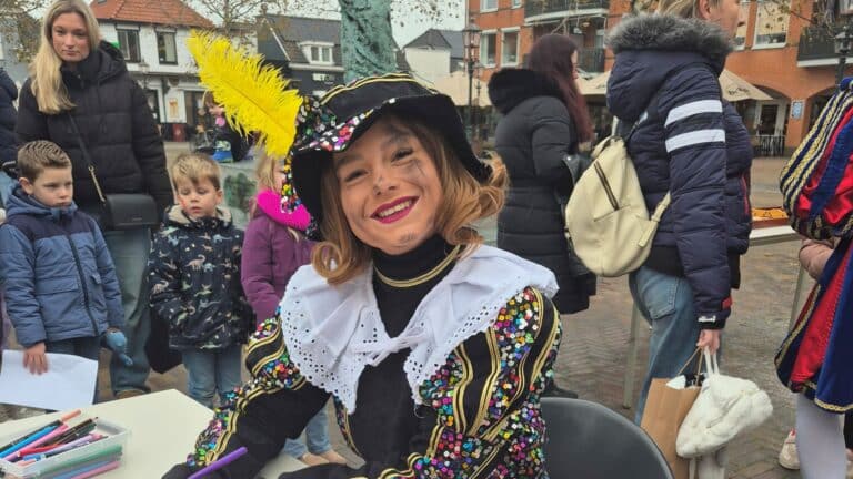 pieten bezoeken centrum 's-gravenzande