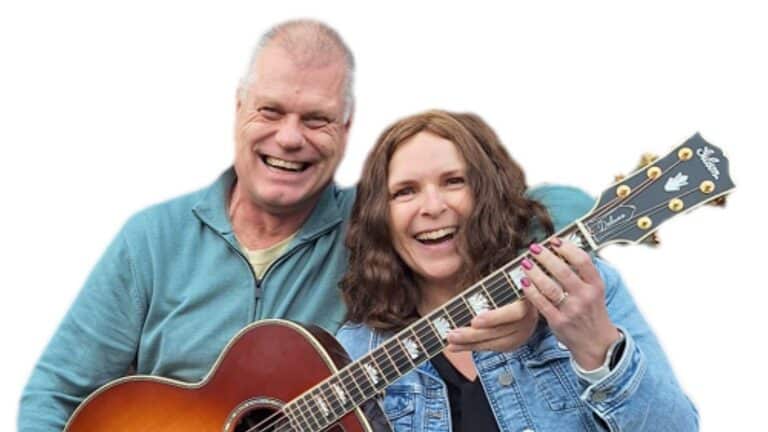 Miss Chardonnay and Mr Peroni in de Cultuurschuur